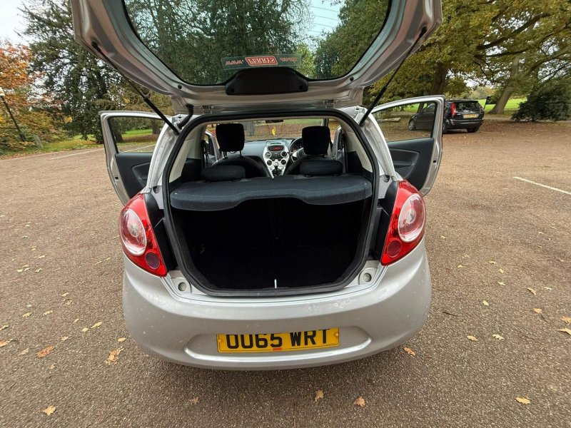 FORD KA