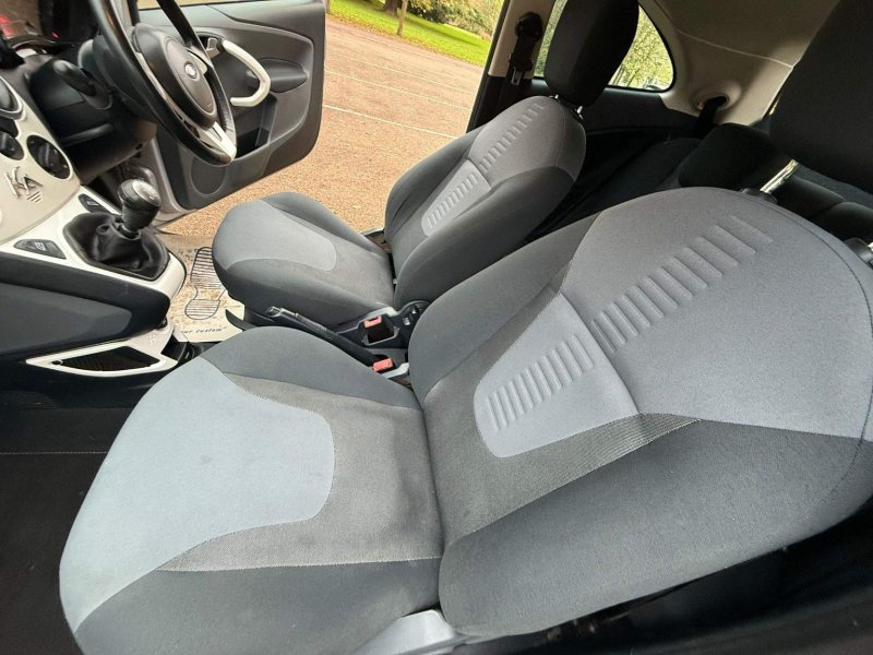 FORD KA
