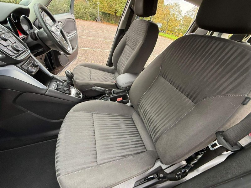 VAUXHALL ZAFIRA TOURER