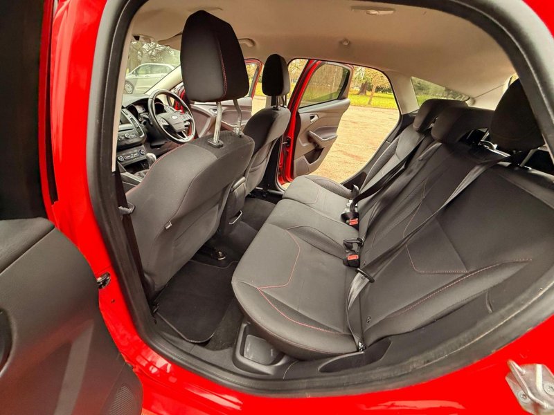 FORD FOCUS