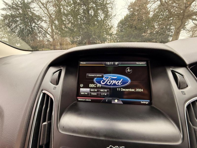 FORD FOCUS