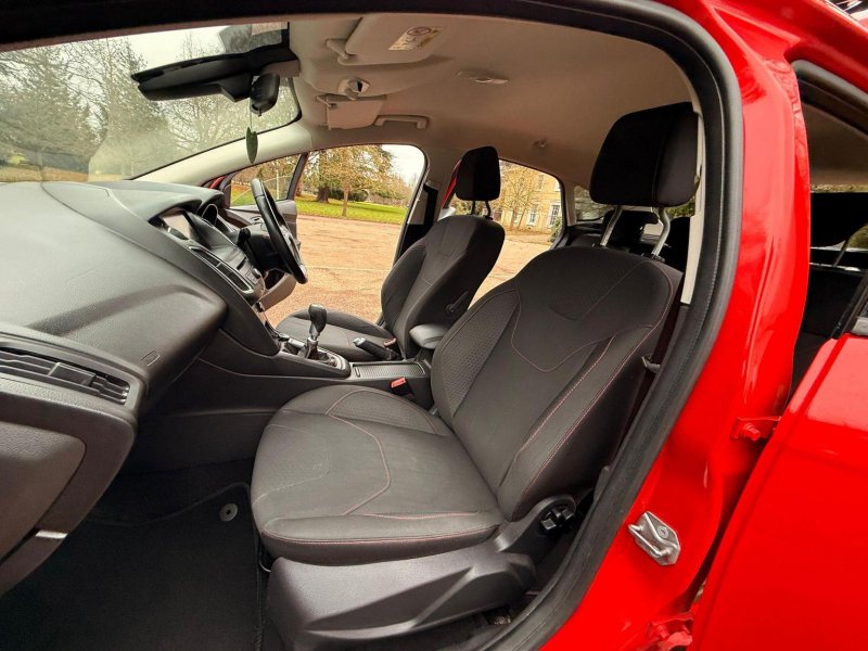 FORD FOCUS