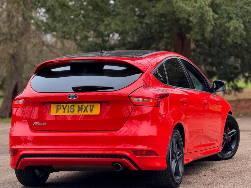 FORD FOCUS