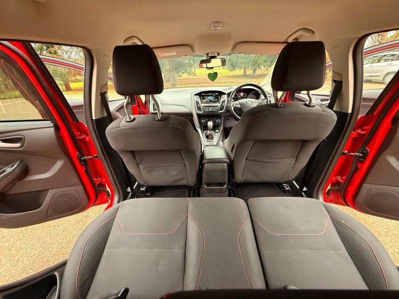 FORD FOCUS