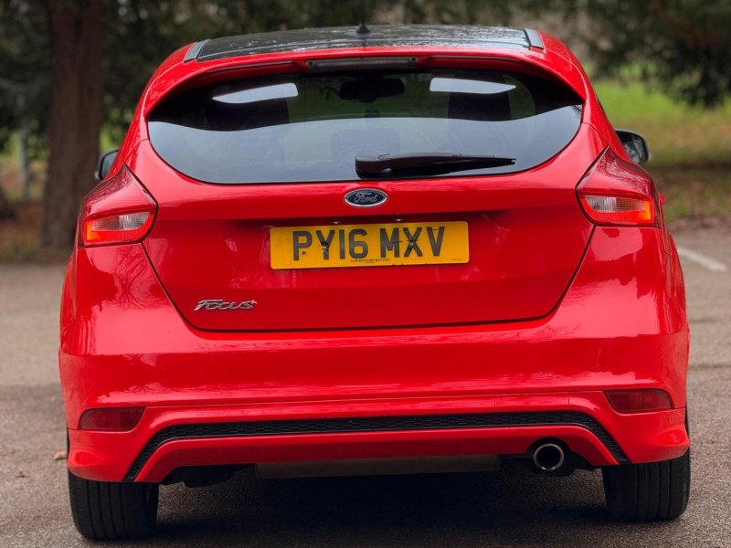 FORD FOCUS