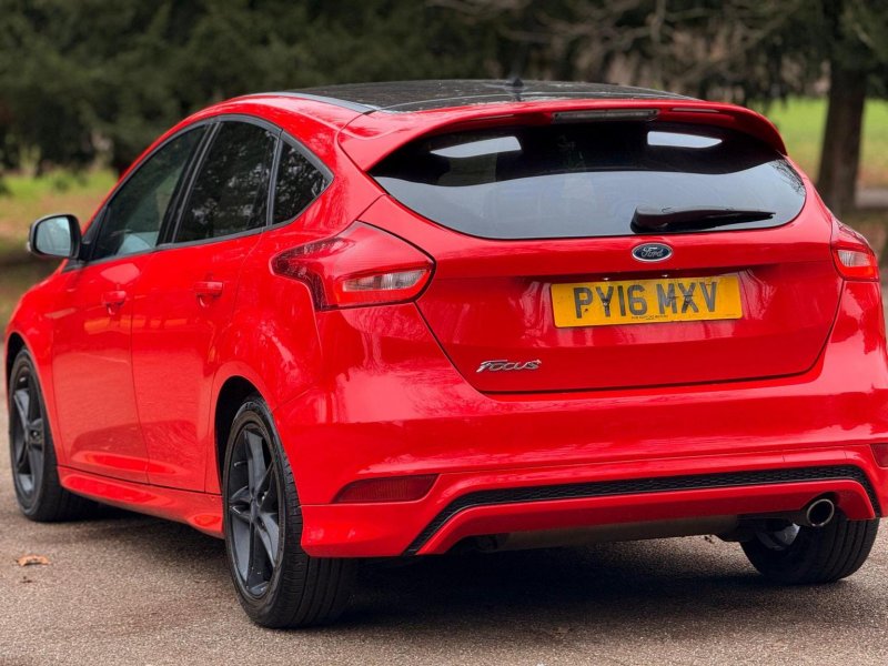 FORD FOCUS