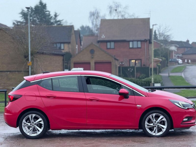 VAUXHALL ASTRA