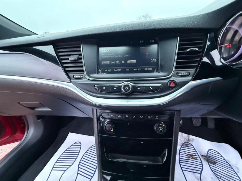 VAUXHALL ASTRA