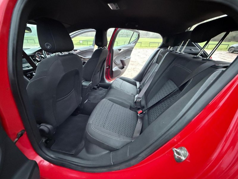 VAUXHALL ASTRA