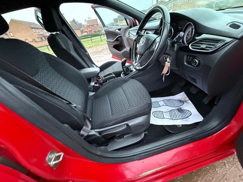VAUXHALL ASTRA