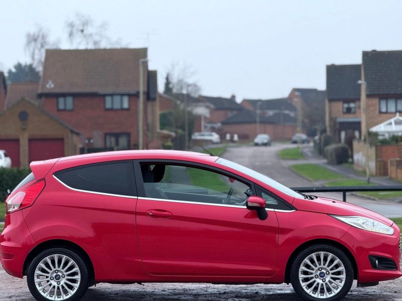 FORD FIESTA