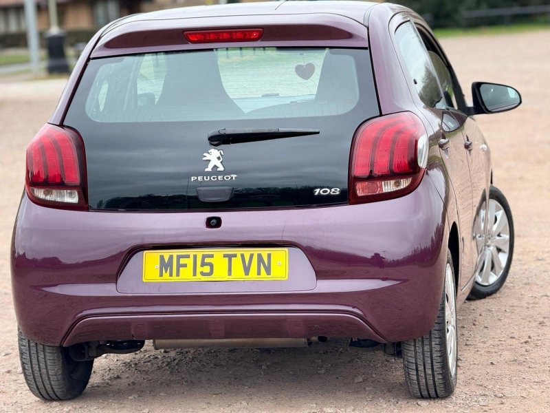 PEUGEOT 108
