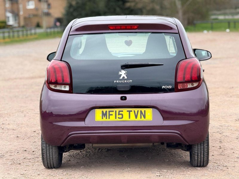 PEUGEOT 108