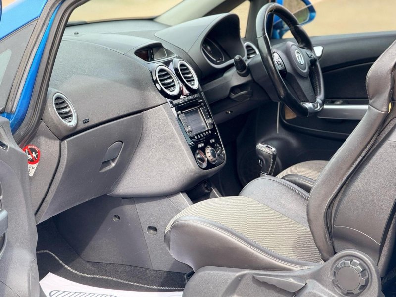 VAUXHALL CORSA