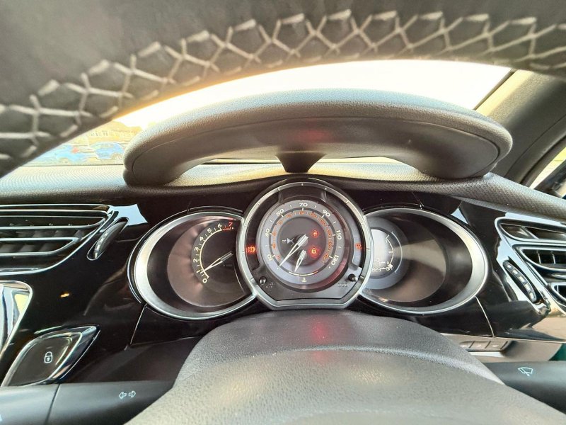 DS AUTOMOBILES DS 3