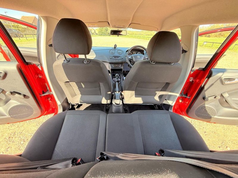 SEAT IBIZA