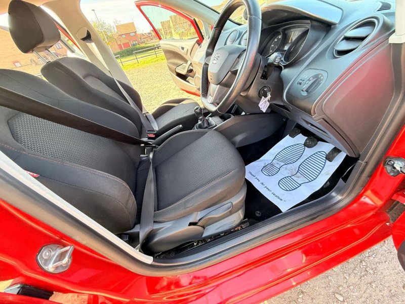 SEAT IBIZA