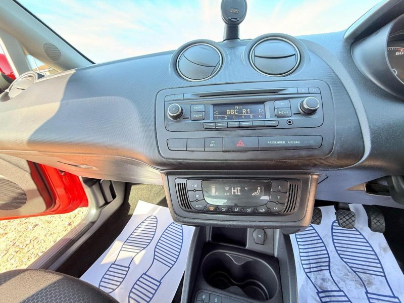 SEAT IBIZA