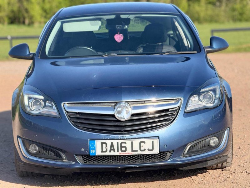 VAUXHALL INSIGNIA