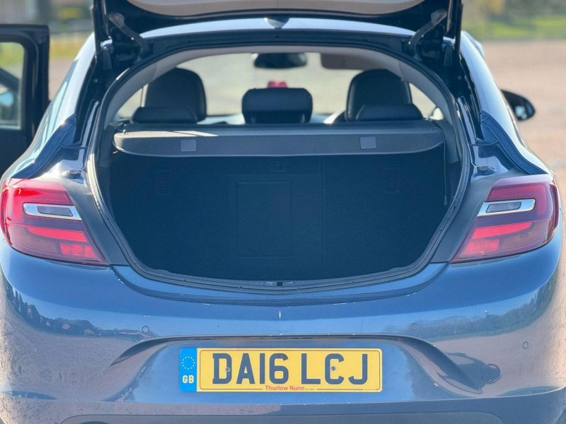 VAUXHALL INSIGNIA