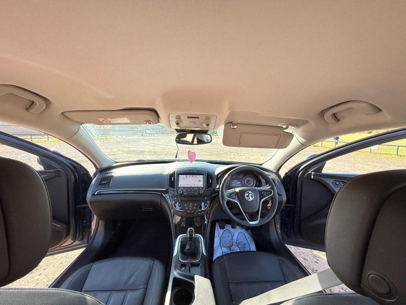 VAUXHALL INSIGNIA