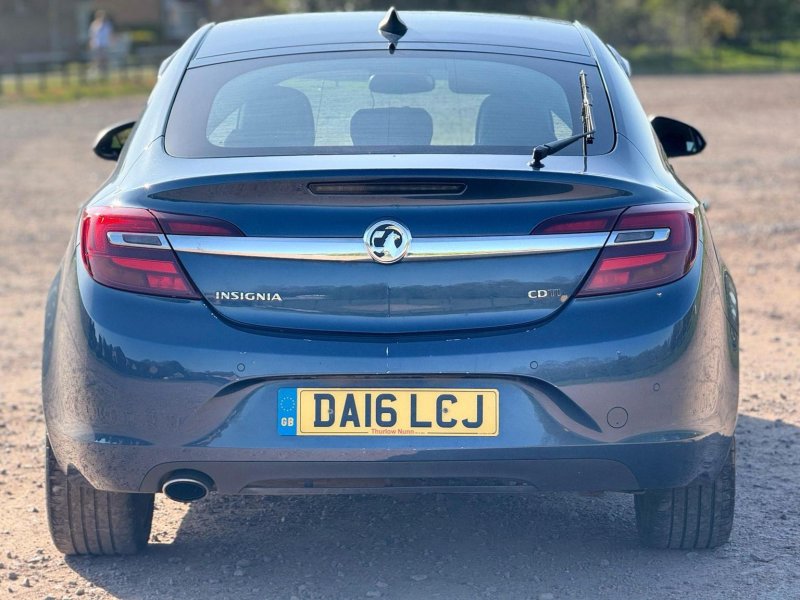VAUXHALL INSIGNIA