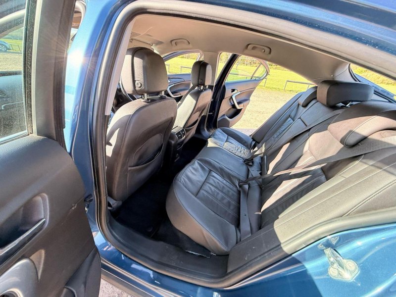 VAUXHALL INSIGNIA
