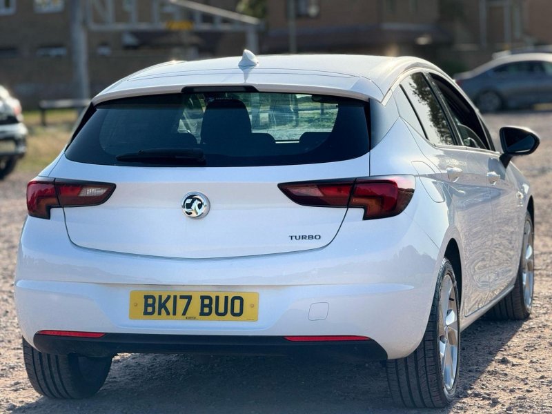 VAUXHALL ASTRA