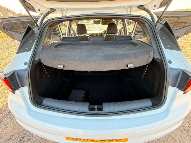VAUXHALL ASTRA