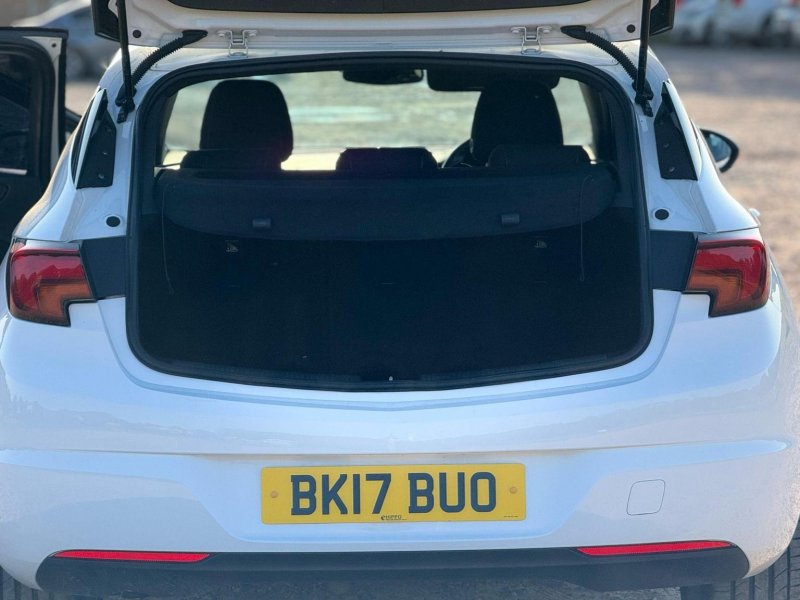 VAUXHALL ASTRA