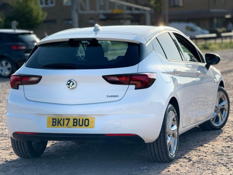 VAUXHALL ASTRA