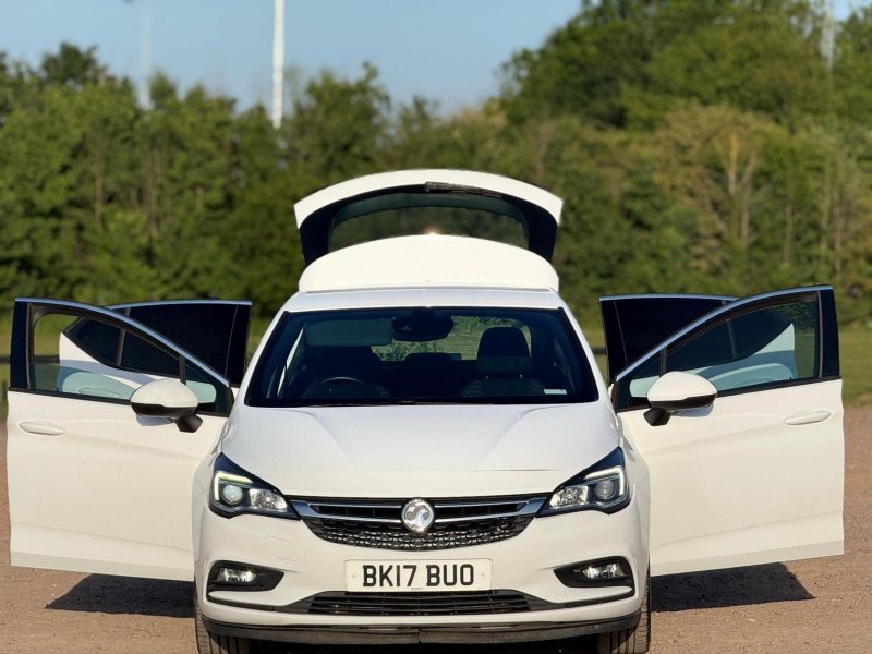 VAUXHALL ASTRA