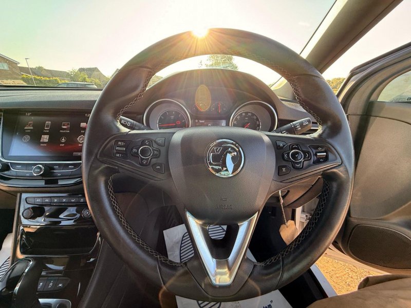 VAUXHALL ASTRA