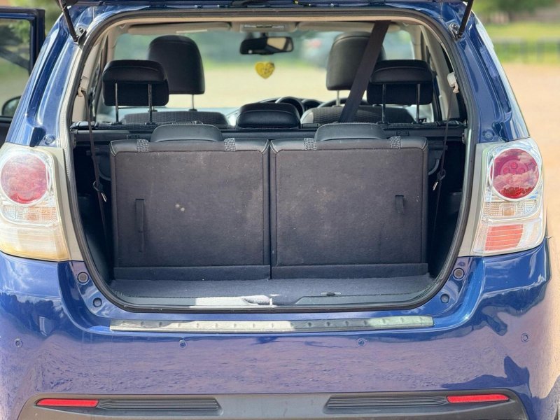 TOYOTA VERSO