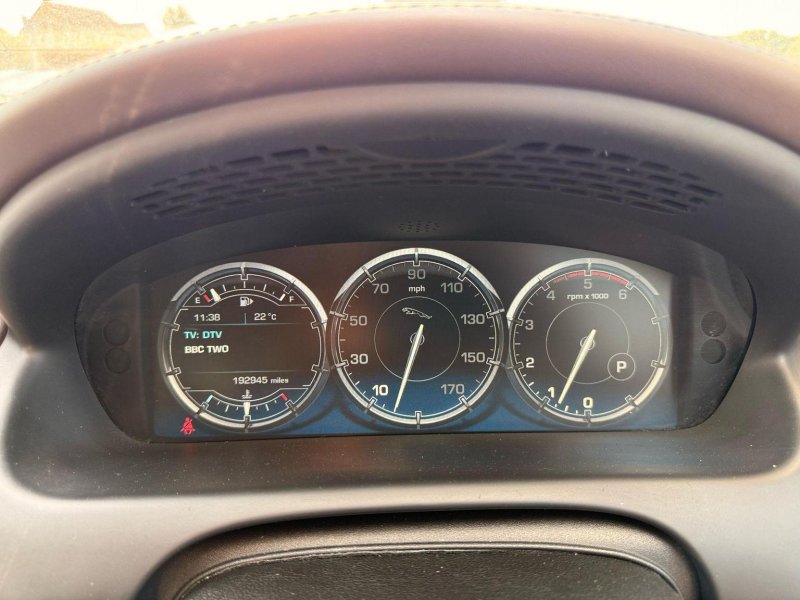 JAGUAR XJ