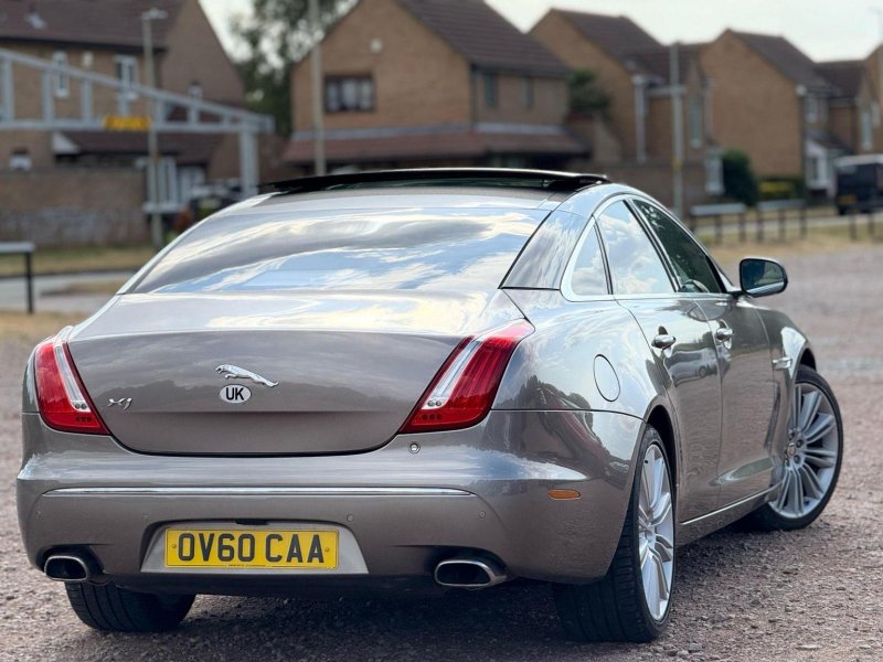 JAGUAR XJ
