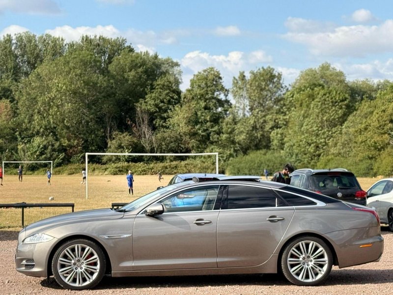 JAGUAR XJ