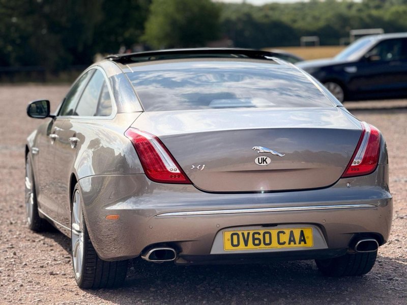 JAGUAR XJ