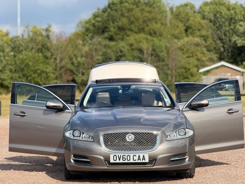JAGUAR XJ