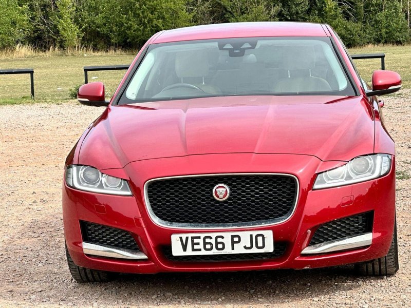 JAGUAR XF