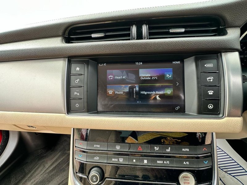 JAGUAR XF