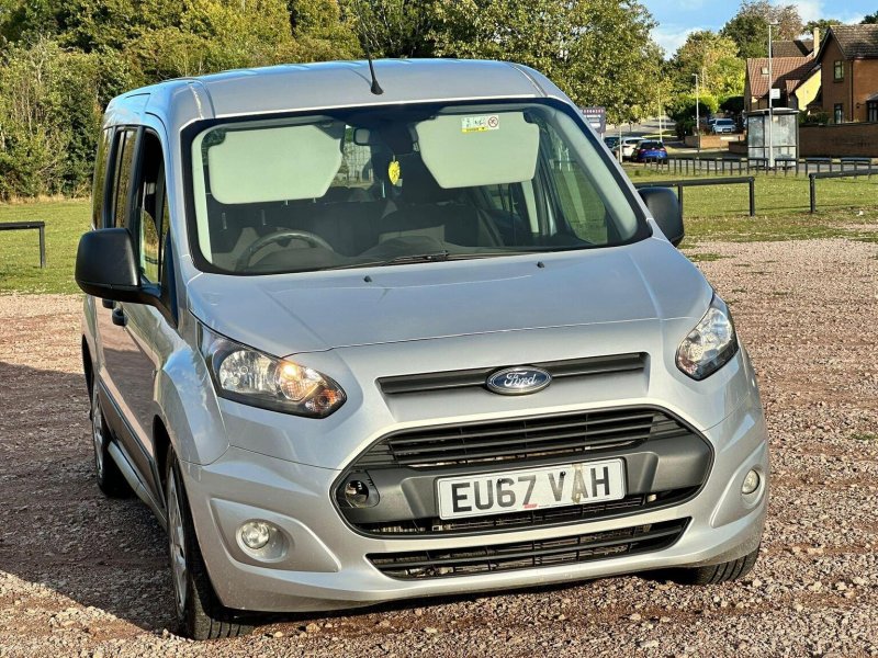 FORD GRAND TOURNEO CONNECT