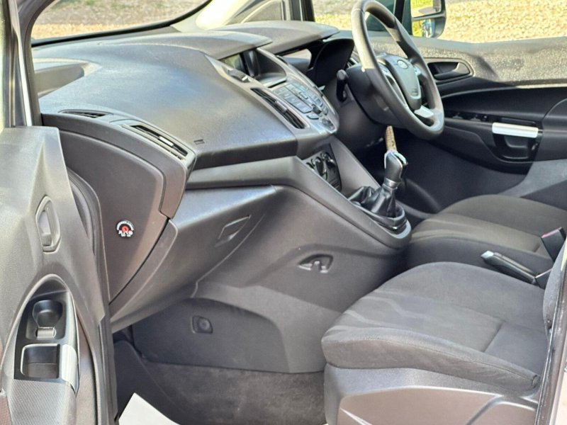 FORD GRAND TOURNEO CONNECT