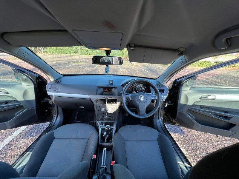 VAUXHALL ASTRA