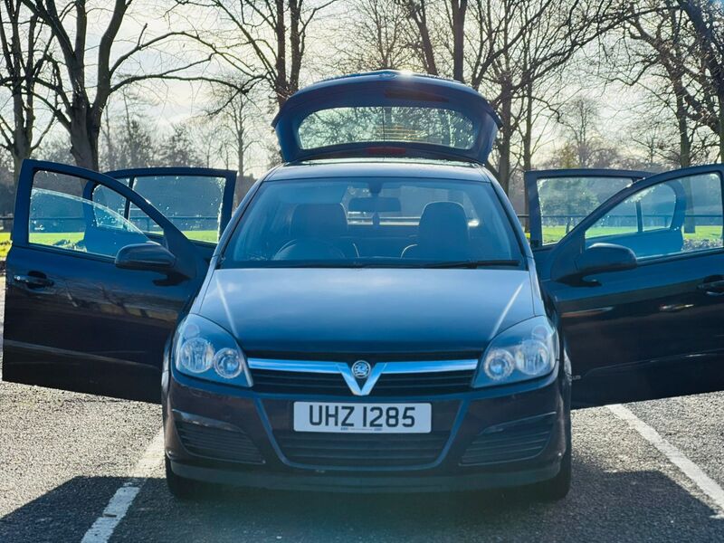 VAUXHALL ASTRA