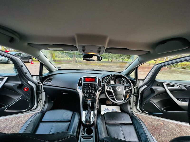 VAUXHALL ASTRA