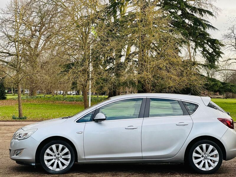 VAUXHALL ASTRA