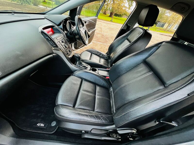 VAUXHALL ASTRA